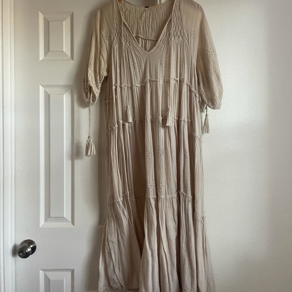 Free People Blush Pink Embroidered long Sleeve Midi Dress - Picture 4 of 8